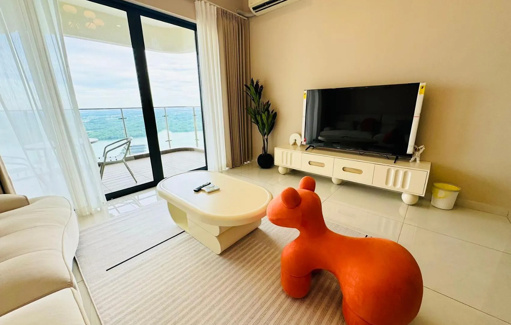 Danga Bay Seaview Laurel Bay Breeze Apartment Johor Bahru